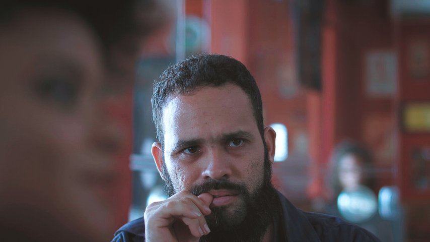
                                A Sete Tragos do Chão 
                            